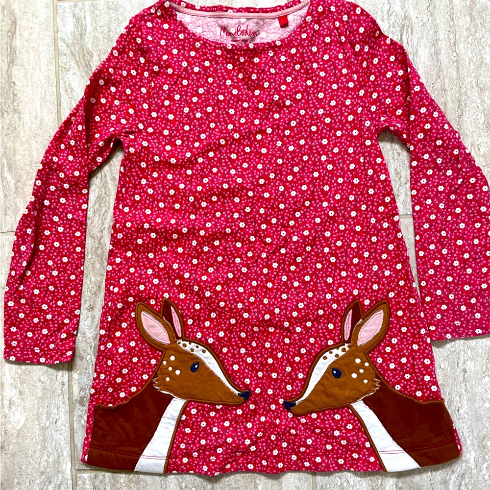 Mini Boden reindeer appliqué long sleeve tunic !!
